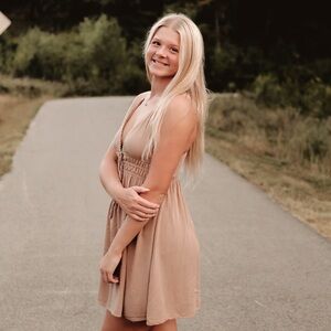 Meet your Posher, Saylor